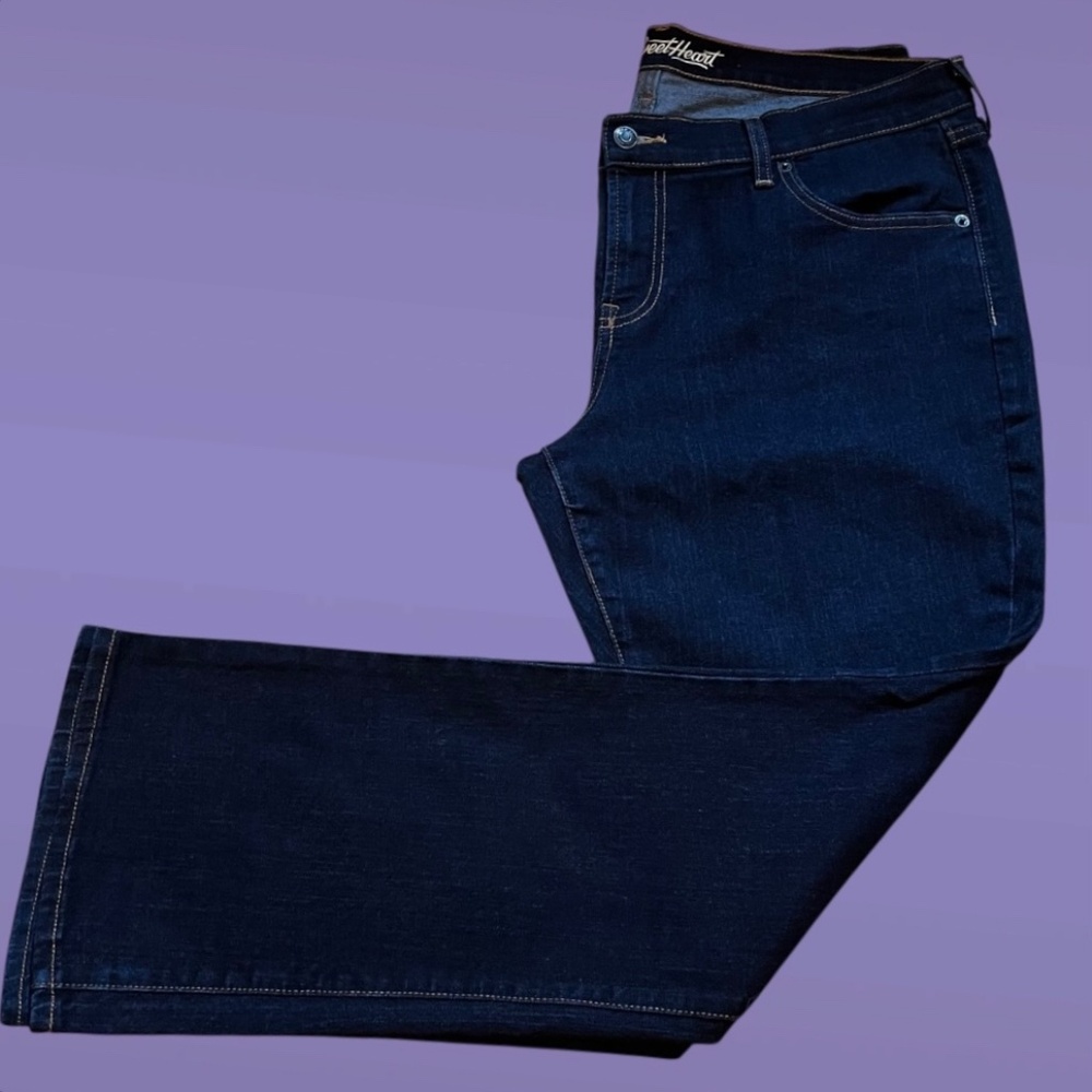 NWOT-Old Navy Women’s Dark Blue Flared Jeans-Size 14 Short - Picture 3 of 10